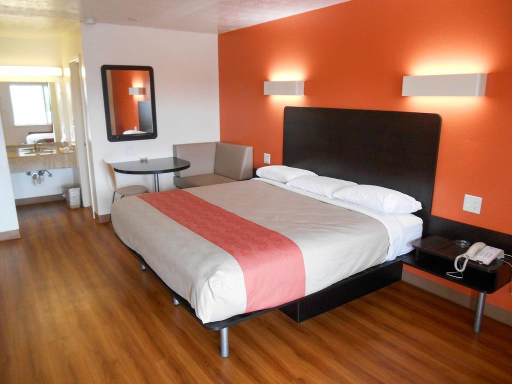 Motel 6-Madisonville, Tx Экстерьер фото