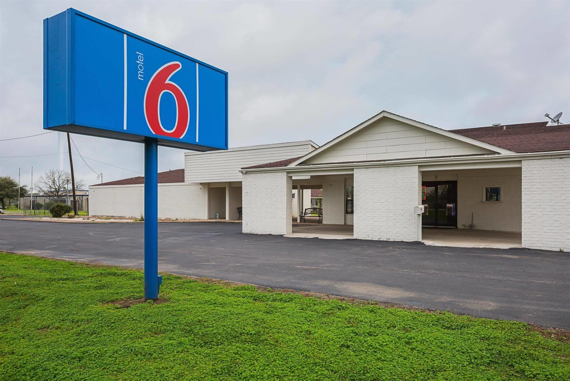 Motel 6-Madisonville, Tx Экстерьер фото