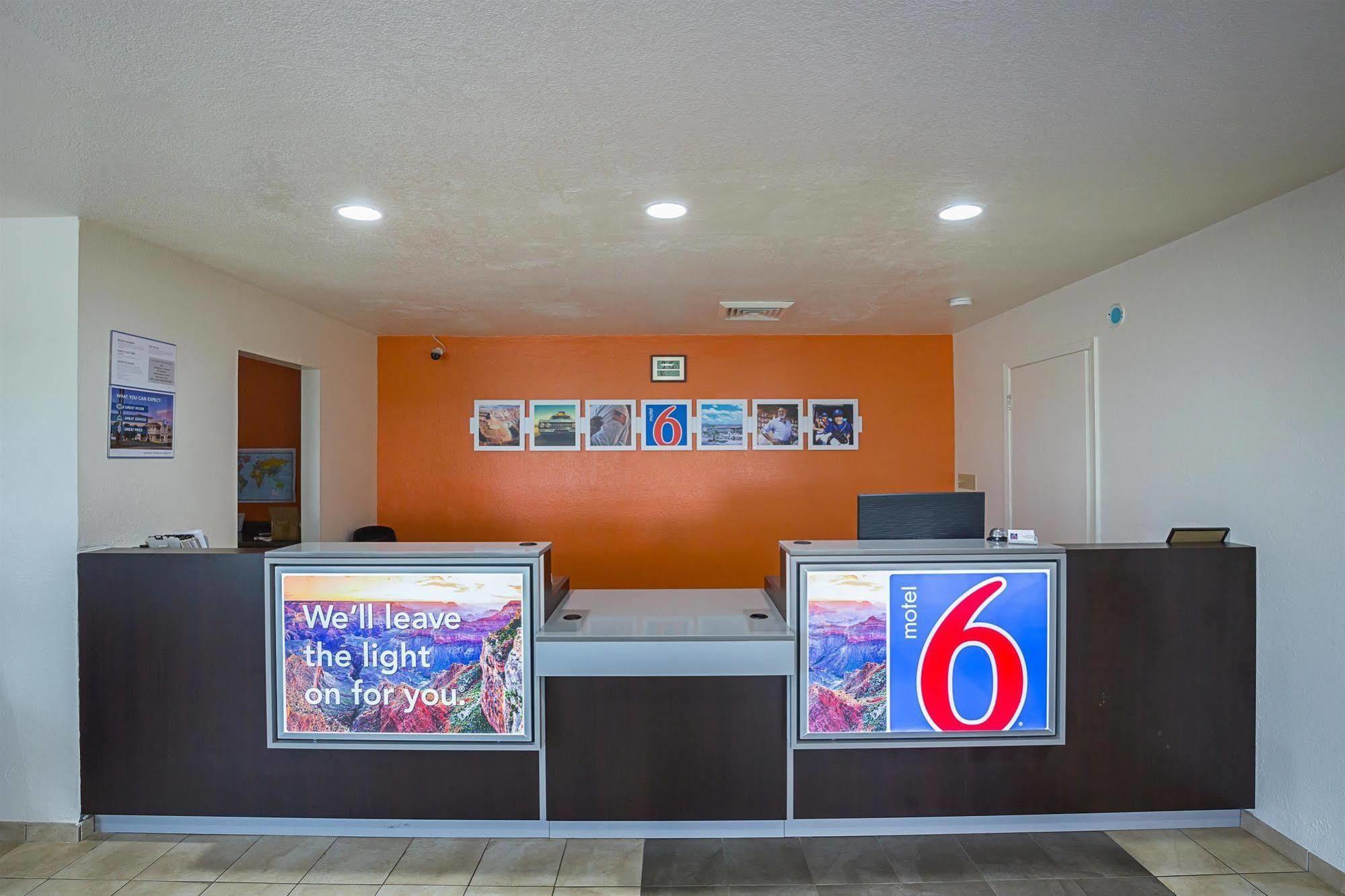 Motel 6-Madisonville, Tx Экстерьер фото
