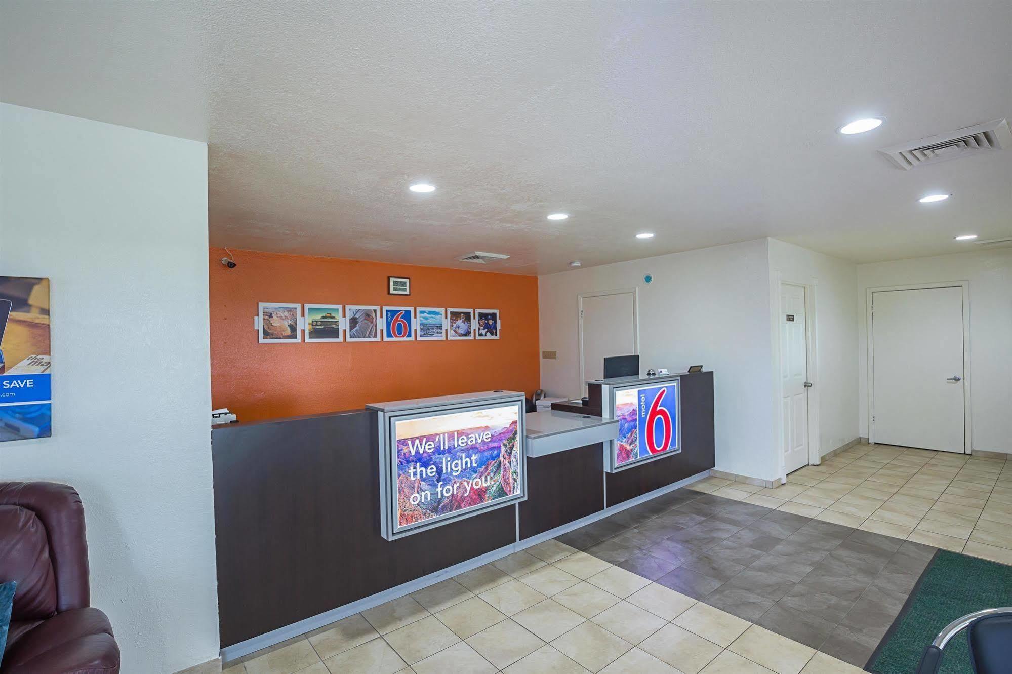Motel 6-Madisonville, Tx Экстерьер фото