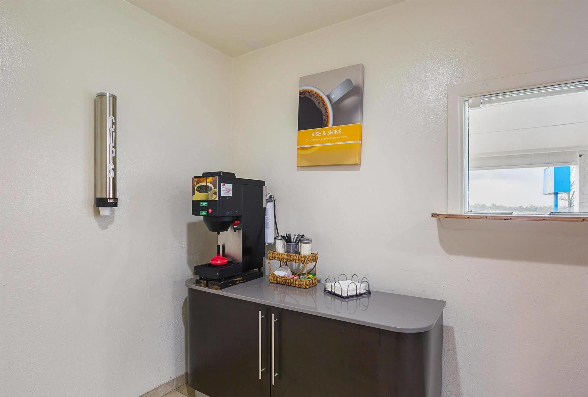 Motel 6-Madisonville, Tx Экстерьер фото